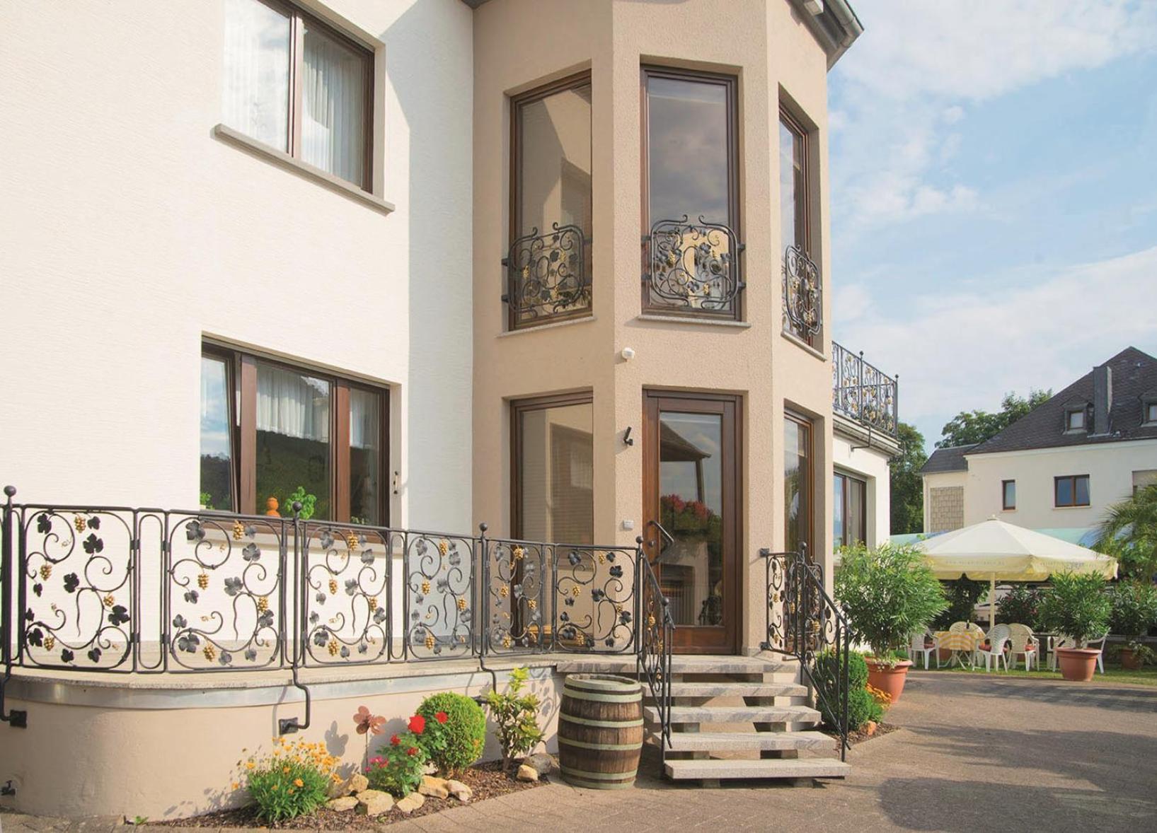 Gaestehaus Und Weingut Bernd Frieden Nittel Exteriör bild