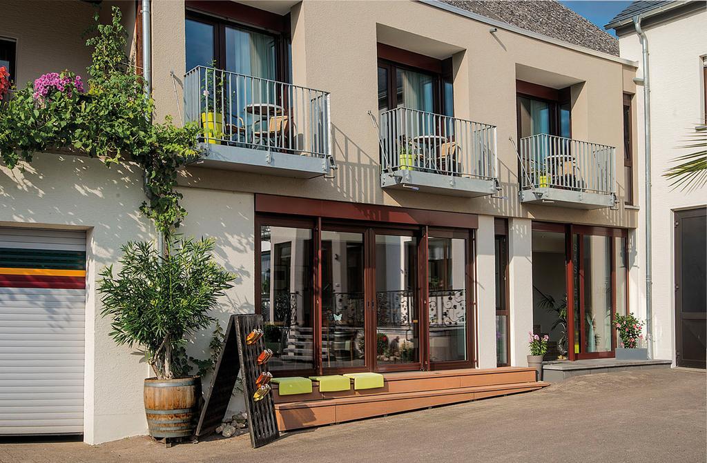 Gastehaus Und Weingut Bernd Frieden Hotell Nittel Exteriör bild