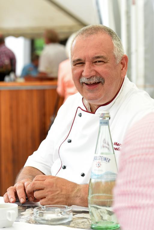 Gaestehaus Und Weingut Bernd Frieden Nittel Exteriör bild